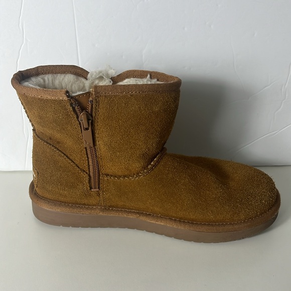 Koolaburra By UGG Brown Ankle boots Mini Bailey Bow II Kid’s Size 3 - Picture 3 of 9